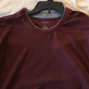 Short sleeve solid tee